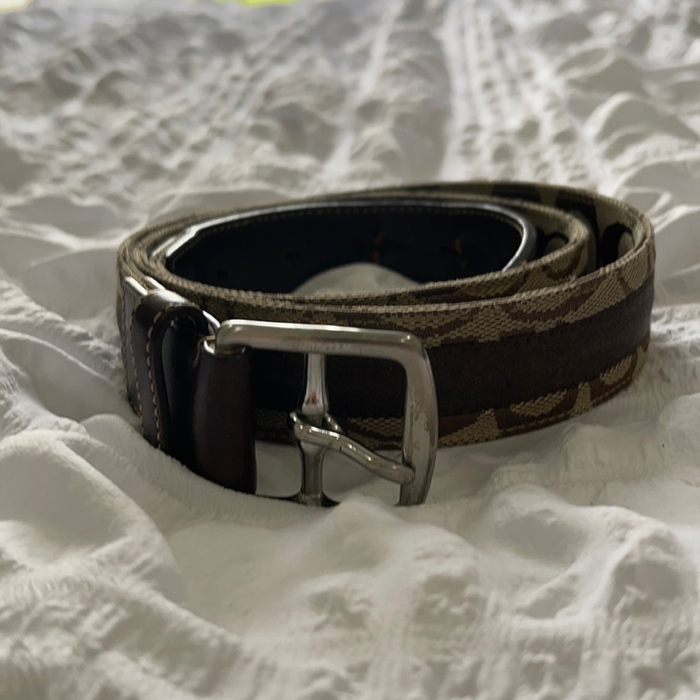 Coach belt
